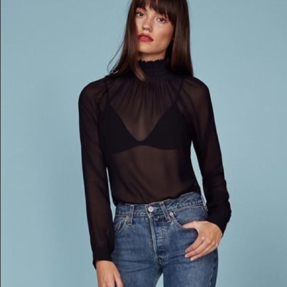 ⚡️Flash Sale⚡️Reformation Sisily Top